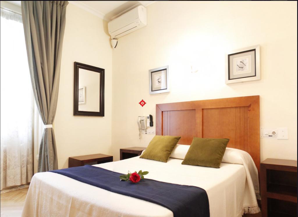 Hostal Greco Gran Via مدريد المظهر الخارجي الصورة