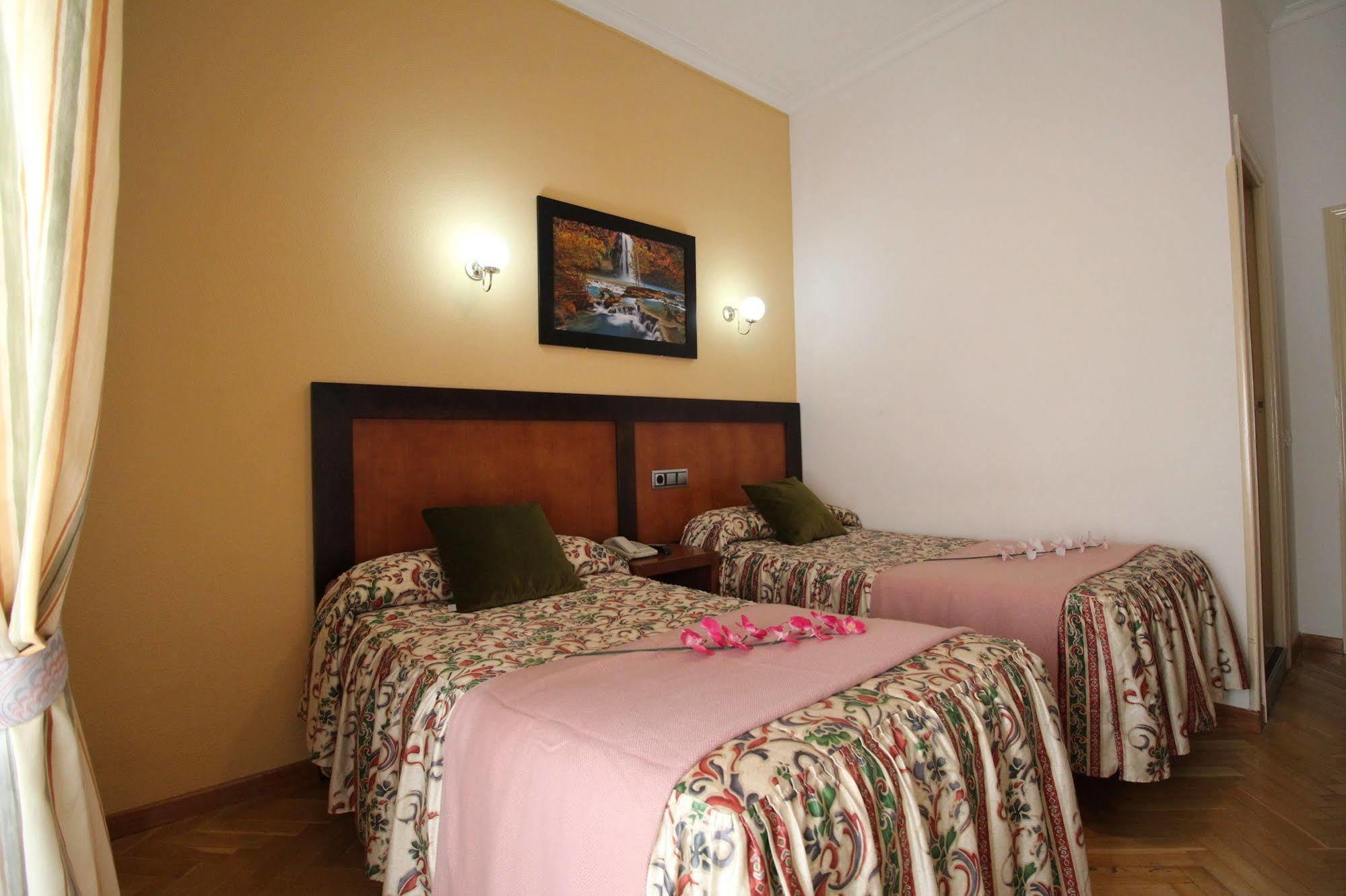 Hostal Greco Gran Via مدريد المظهر الخارجي الصورة
