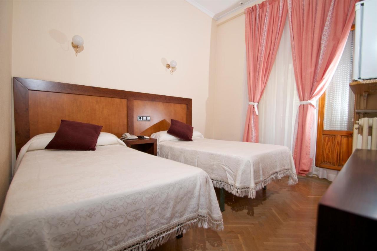 Hostal Greco Gran Via مدريد المظهر الخارجي الصورة